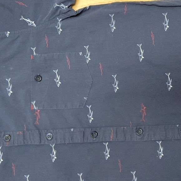Distortion boys size 14 short sleeve button down shark shirt - Picture 3 of 5
